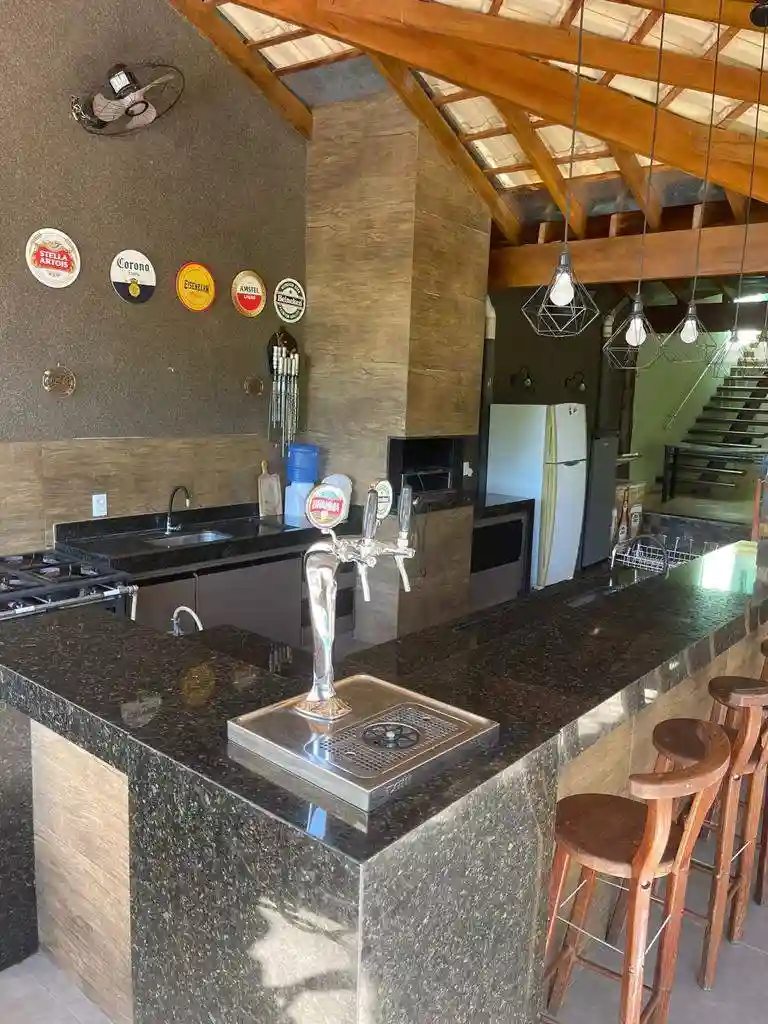 Fazenda / Sítio / Chácara com 5 quartos à venda, 380m² — foto 1 de 14
