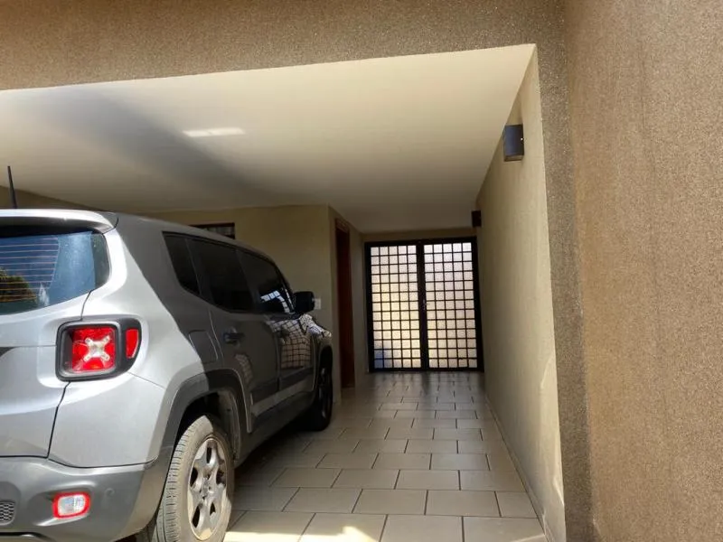 Casa à venda — foto 1 de 3