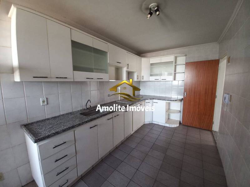 Apartamento com 2 quartos à venda, 63m² — foto 3 de 12