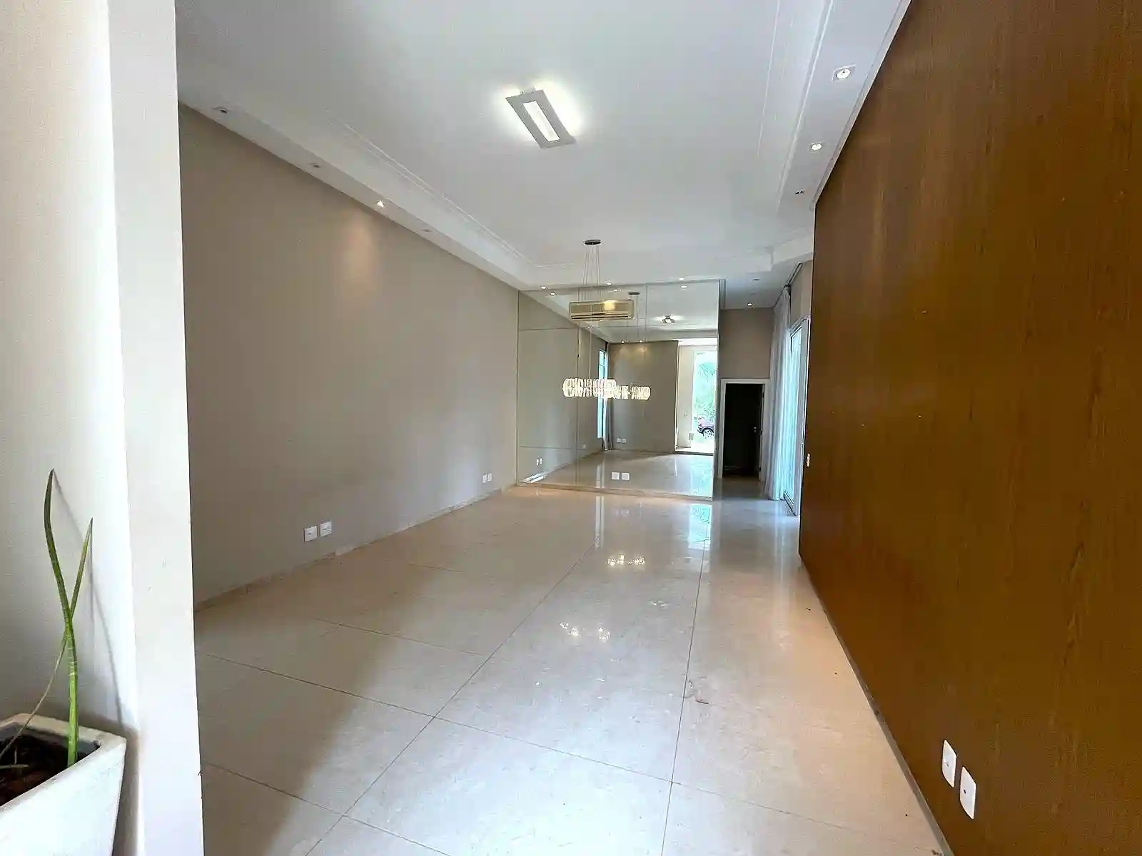 Casa de Condomínio com 3 quartos à venda, 420m² — foto 3 de 15