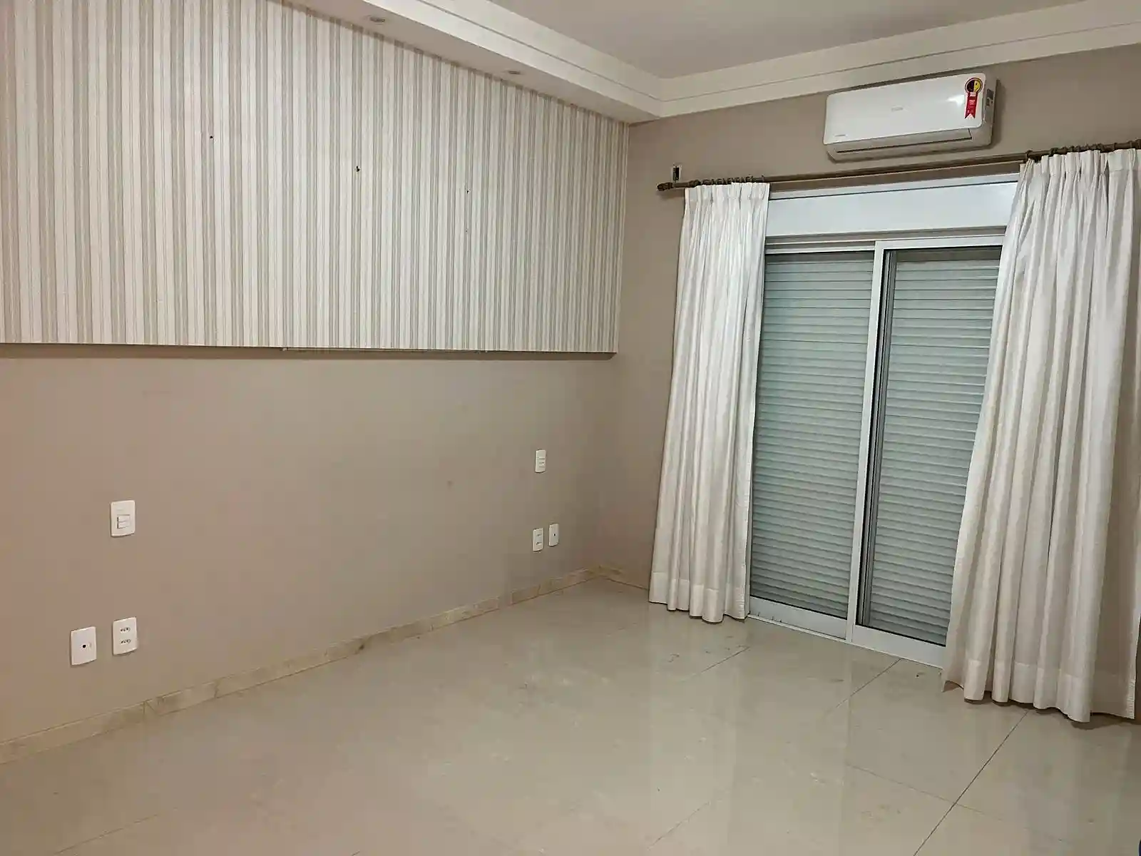Casa de Condomínio com 3 quartos à venda, 420m² — foto 6 de 15