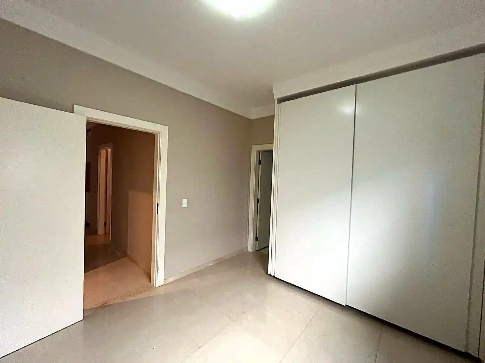Casa de Condomínio com 3 quartos à venda, 420m² — foto 8 de 15