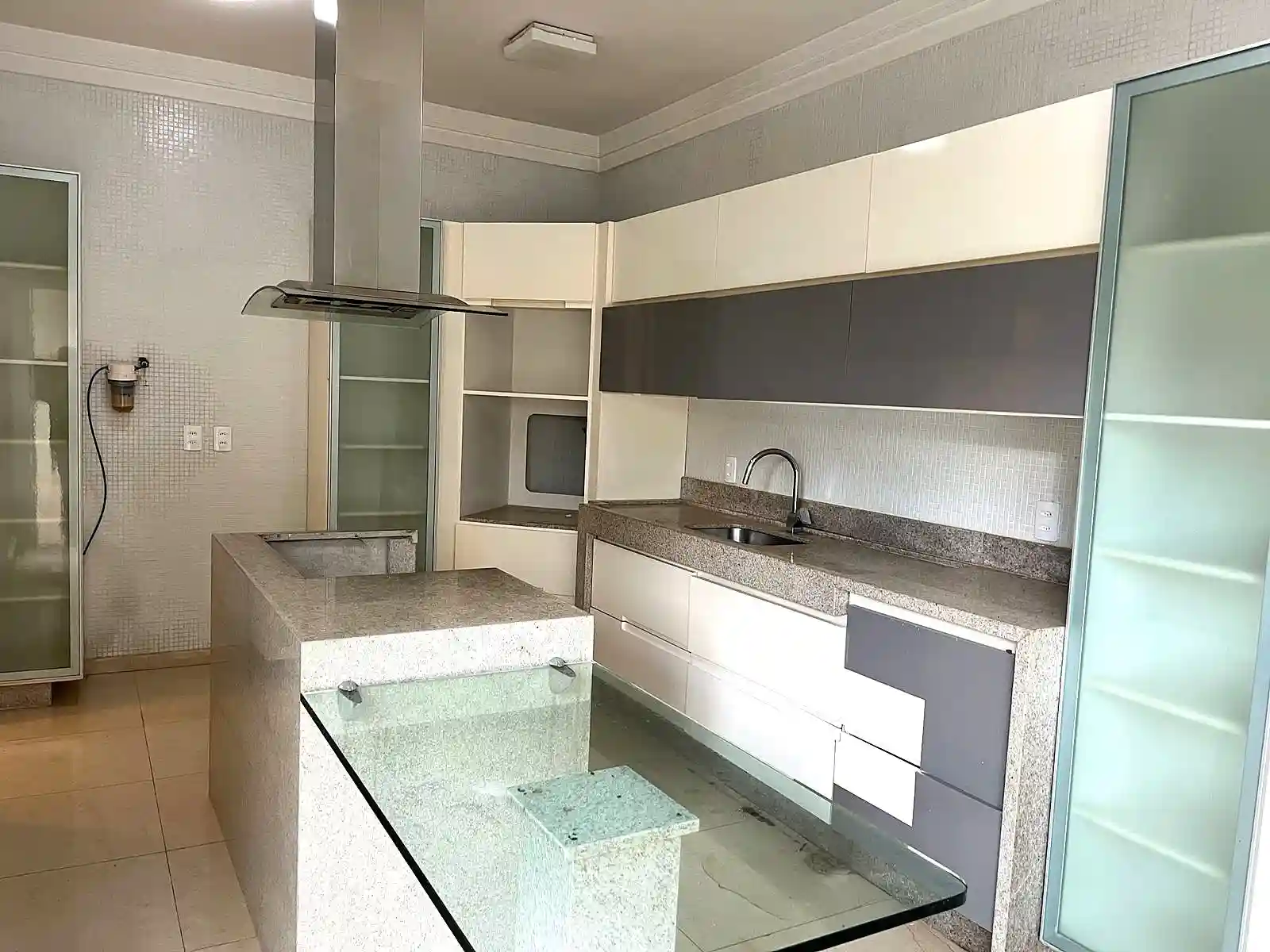 Casa de Condomínio com 3 quartos à venda, 420m² — foto 14 de 15