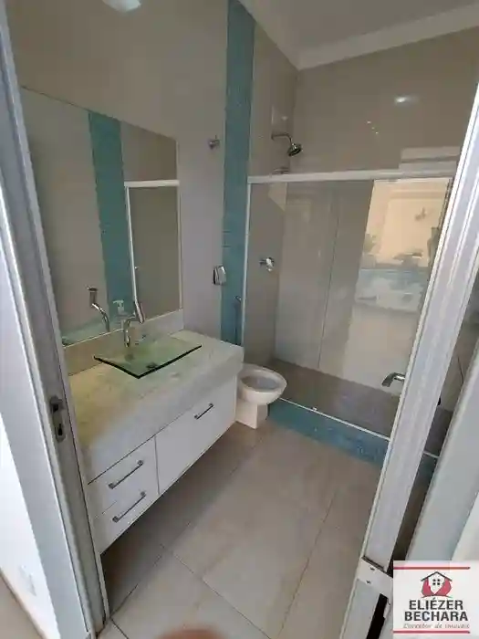 Casa com 3 quartos à venda, 257m² — foto 3 de 56