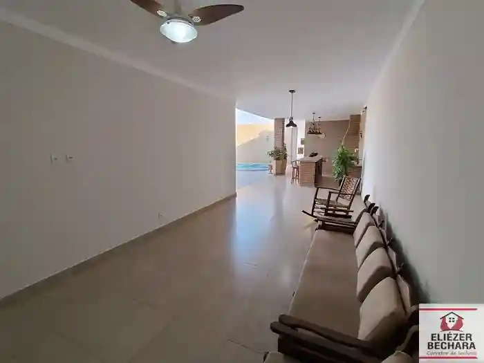 Casa com 3 quartos à venda, 257m² — foto 17 de 56