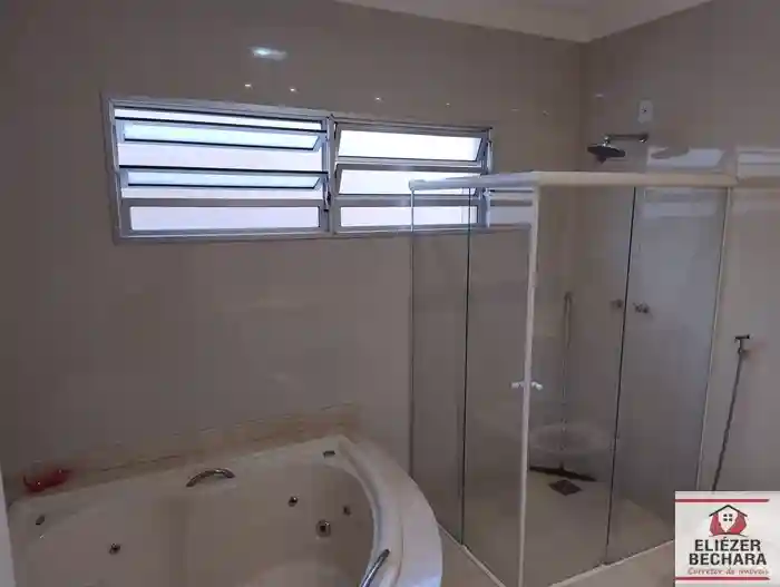 Casa com 3 quartos à venda, 257m² — foto 42 de 56