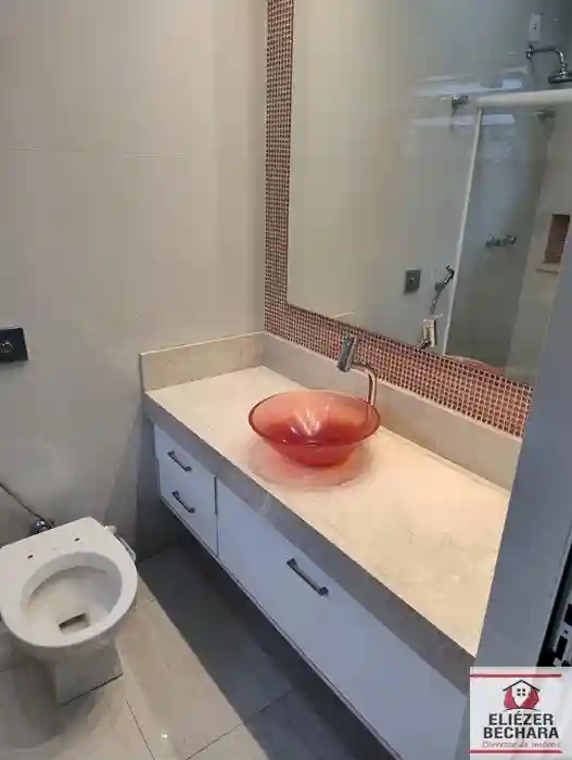 Casa com 3 quartos à venda, 257m² — foto 38 de 56
