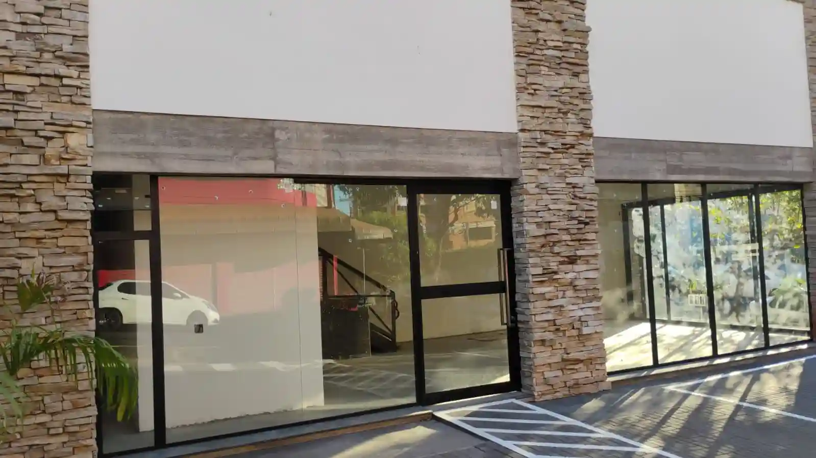 Loja / Salão / Ponto Comercial  para aluguel, 110m² — foto 3 de 8