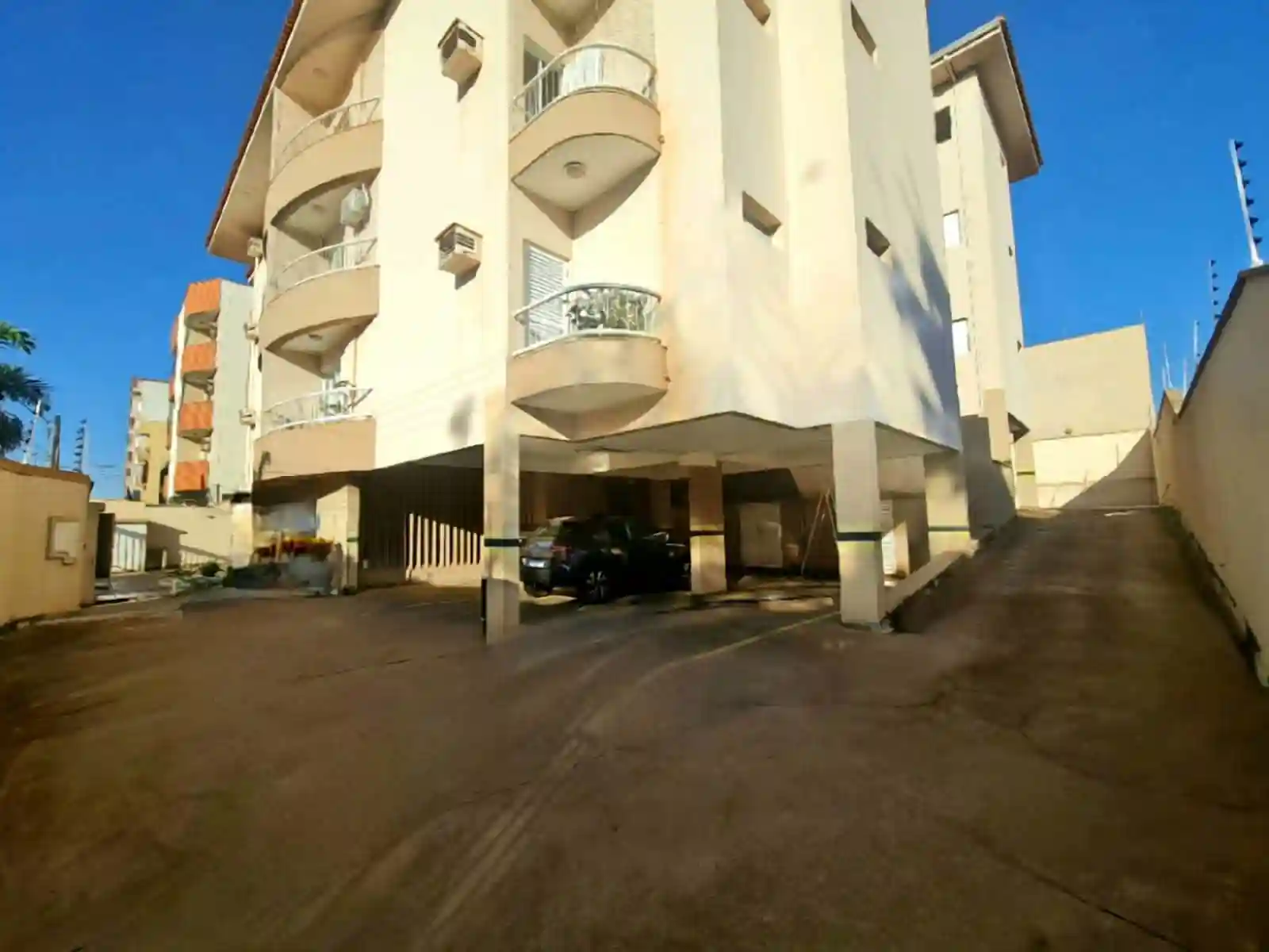 Apartamento com 3 quartos à venda, 85m² — foto 2 de 14