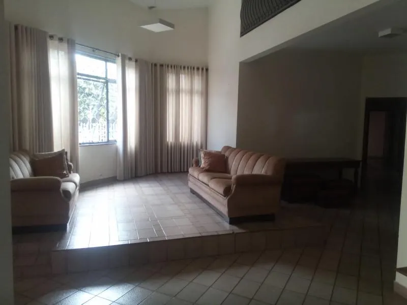 Casa à venda — foto 1 de 6