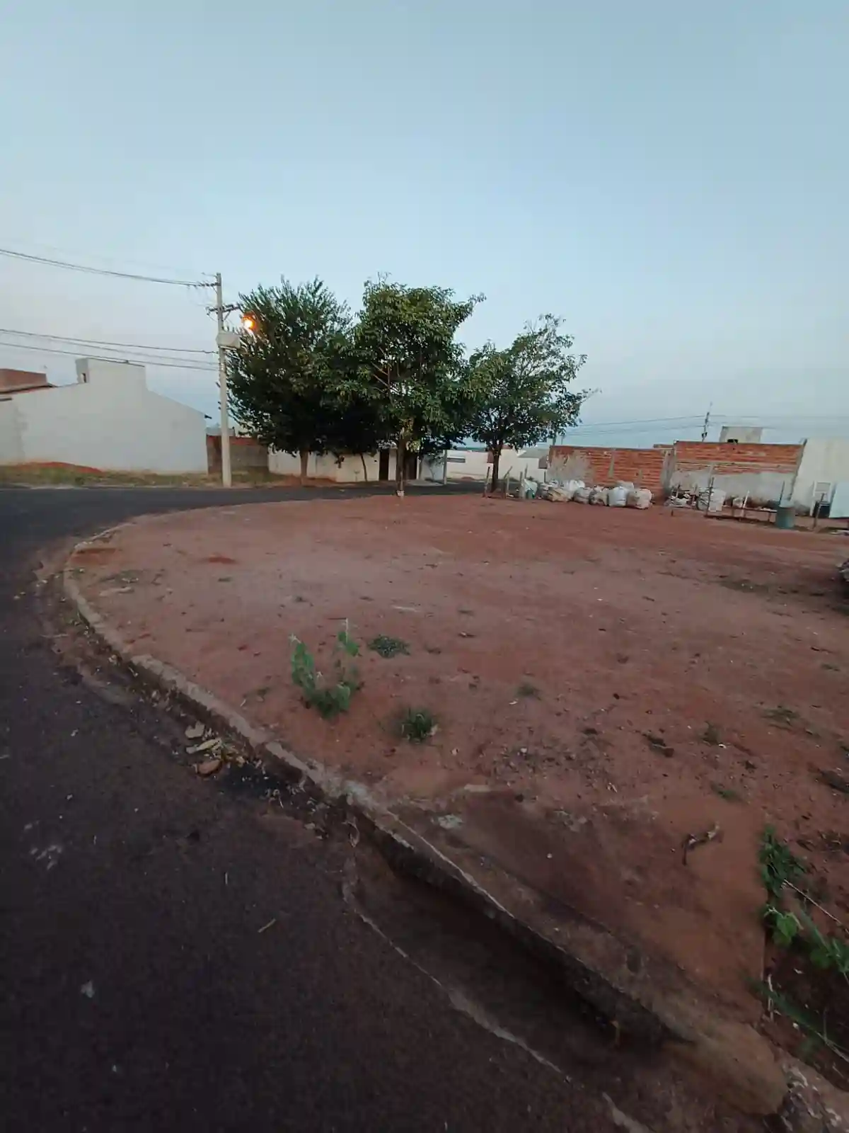 Terreno / Lote / Condomínio  à venda, 26104m² — foto 2 de 3