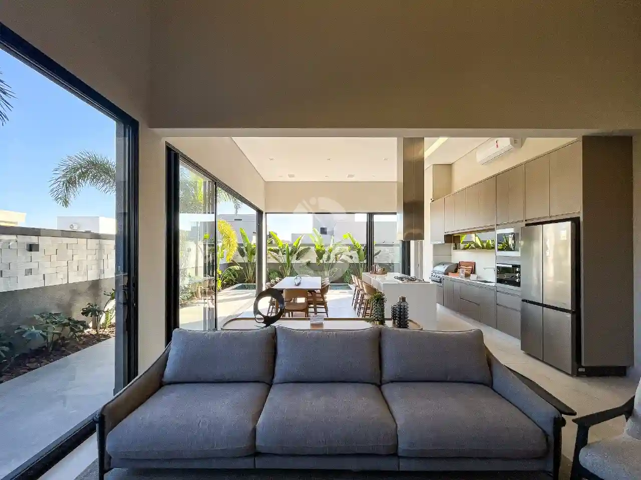 Casa de Condomínio com 3 quartos à venda, 248m² — foto 15 de 17