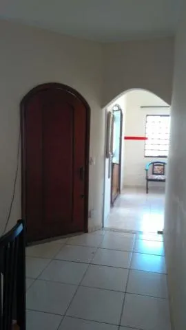 Casa à venda — foto 4 de 5
