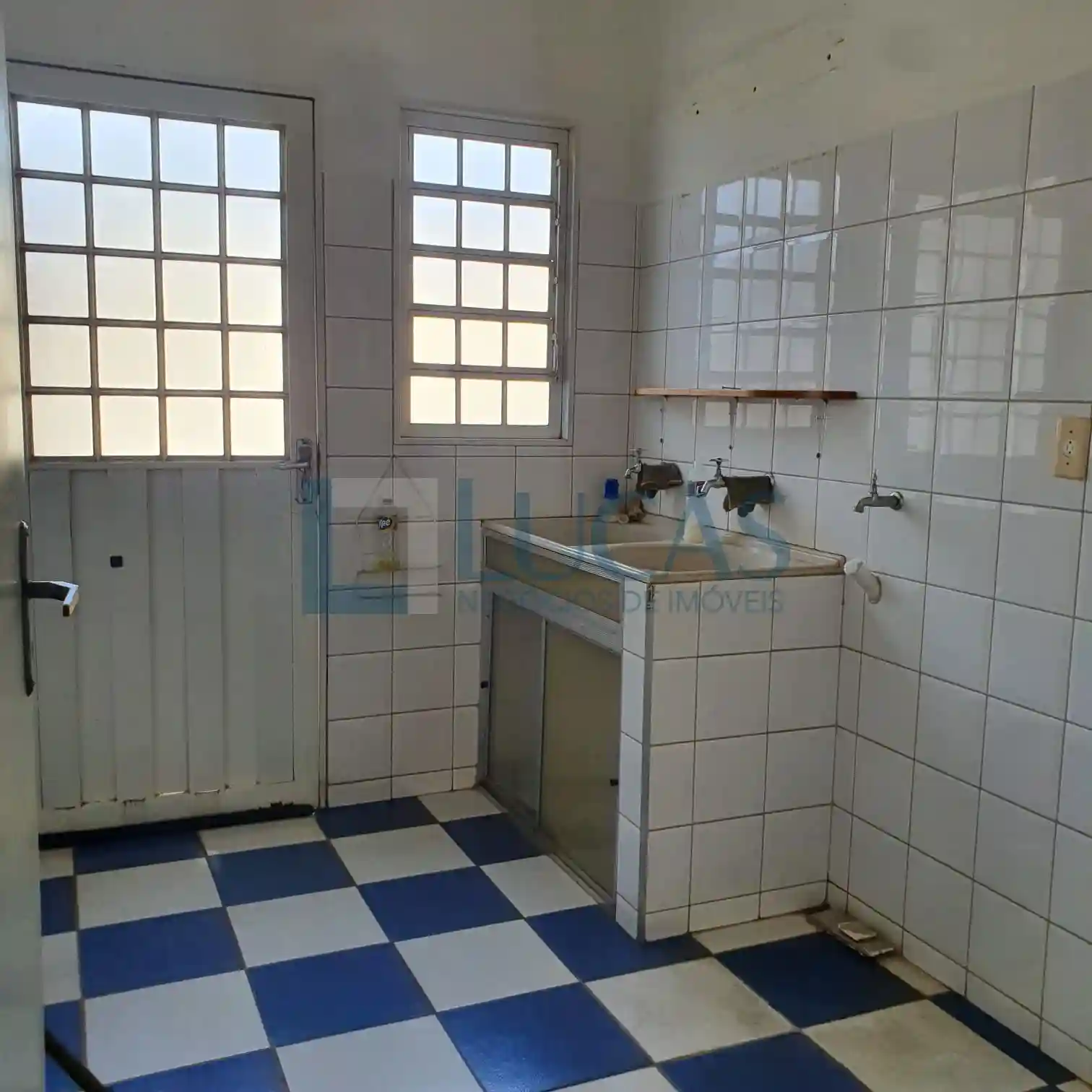 Casa com 3 quartos à venda, 310m² — foto 5 de 10