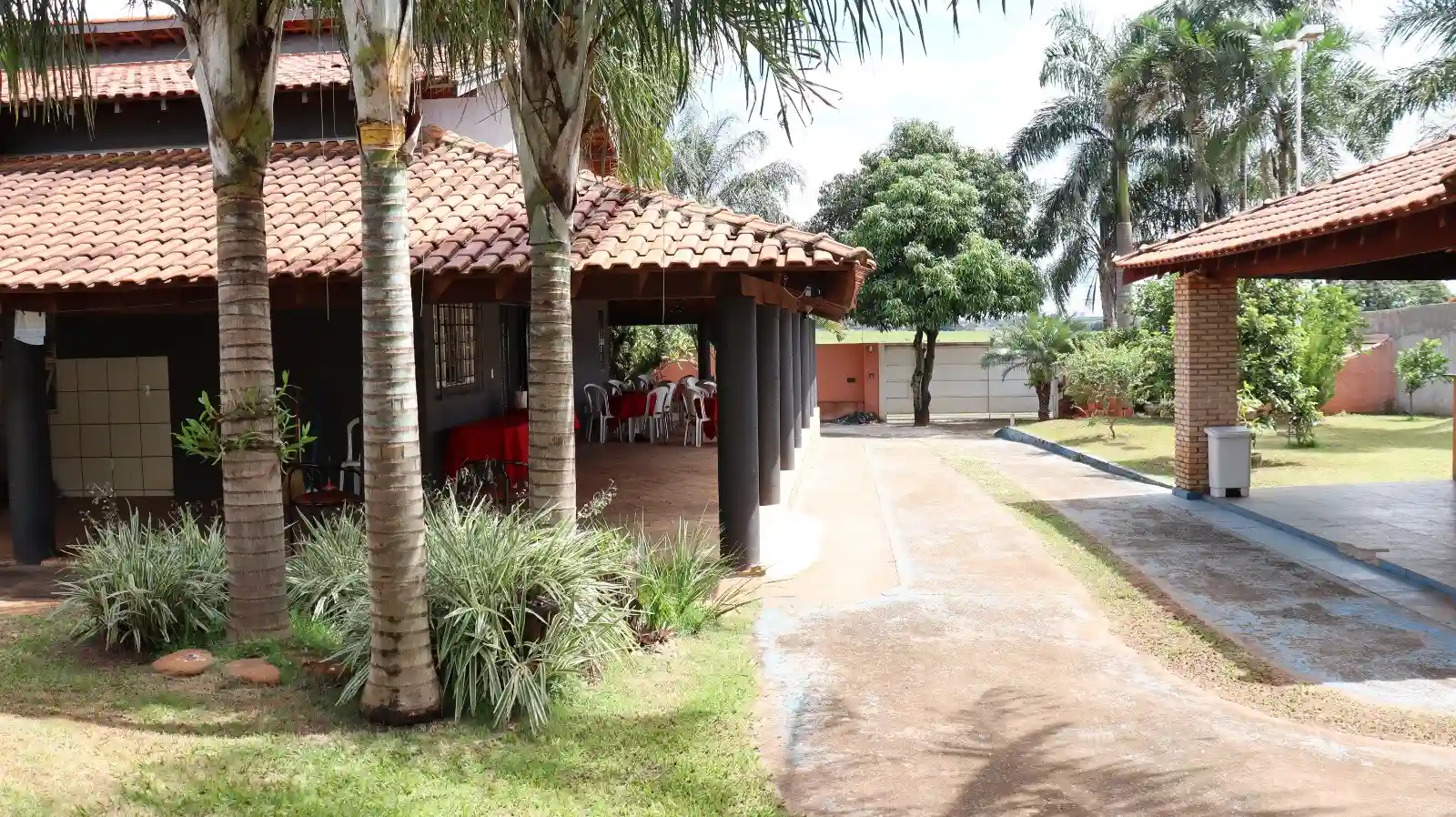 Fazenda / Sítio / Chácara com 3 quartos à venda, 1500m² — foto 4 de 16
