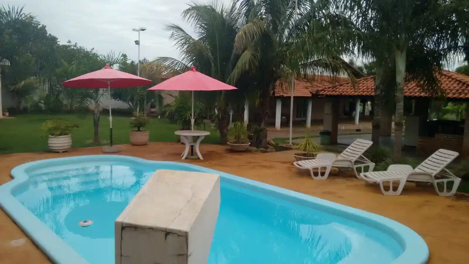 Fazenda / Sítio / Chácara com 3 quartos à venda, 1500m² — foto 1 de 16