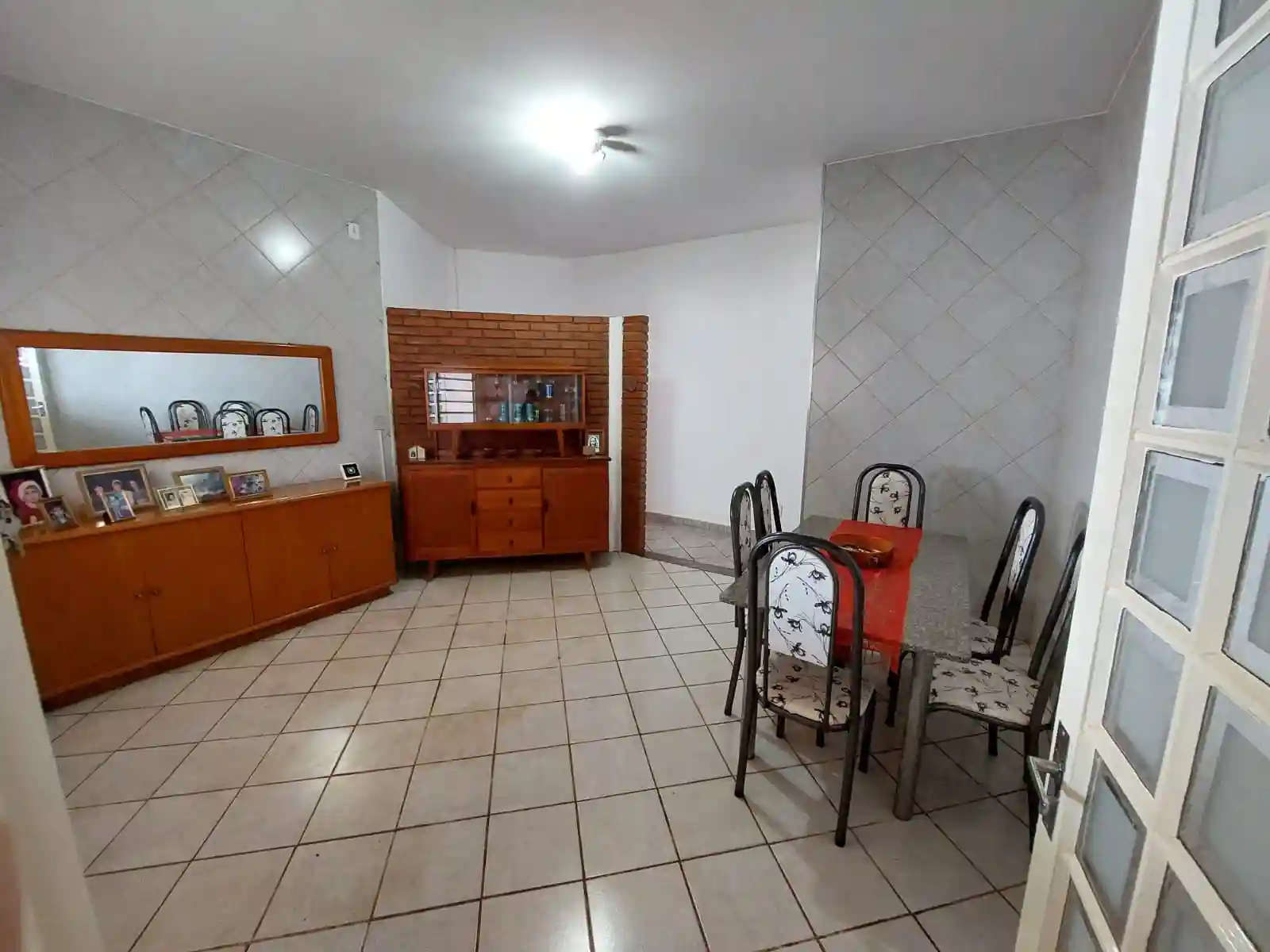 Casa com 3 quartos à venda, 330m² — foto 11 de 15