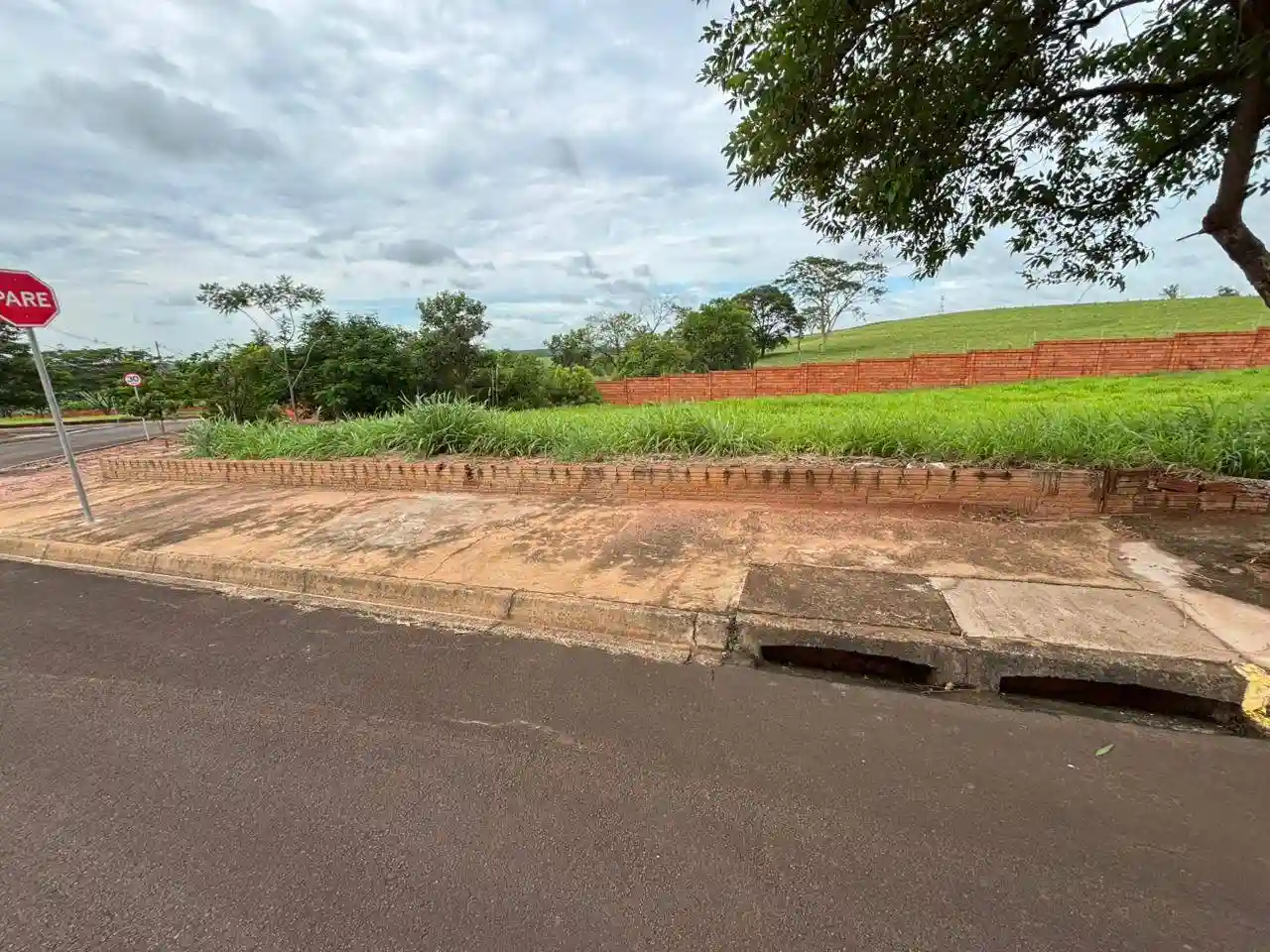 Terreno / Lote / Condomínio  à venda, 479m² — foto 2 de 3