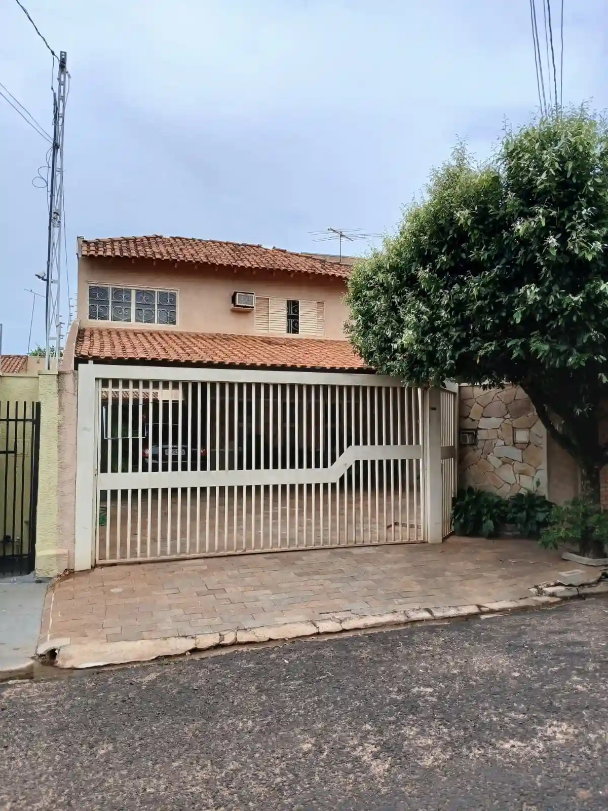 Casa Comercial com 3 quartos à venda, 220m² — foto 1 de 43