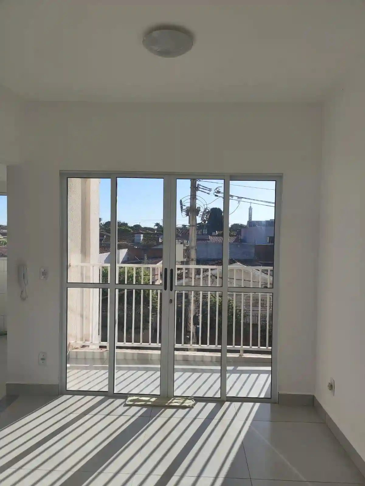 Apartamento com 2 quartos à venda, 85m² — foto 1 de 12