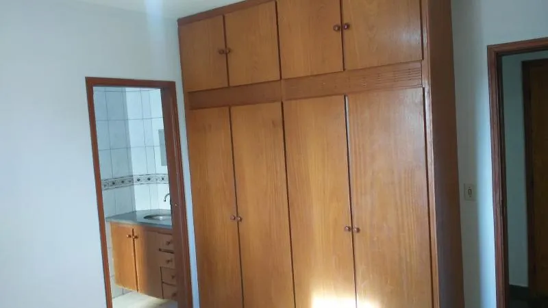 Apartamento à venda — foto 3 de 4