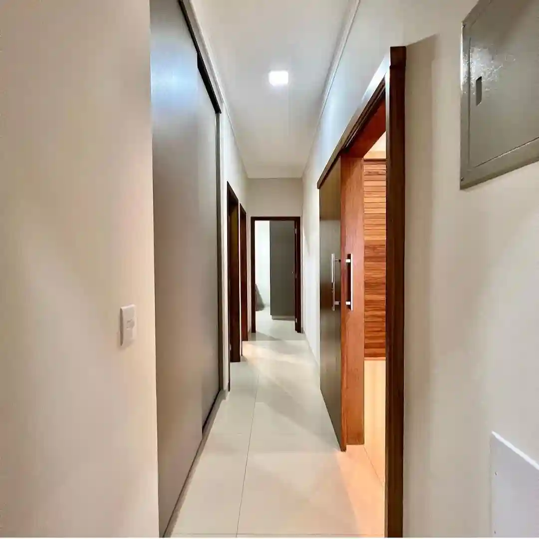Casa de Condomínio com 3 quartos à venda, 150m² — foto 8 de 30