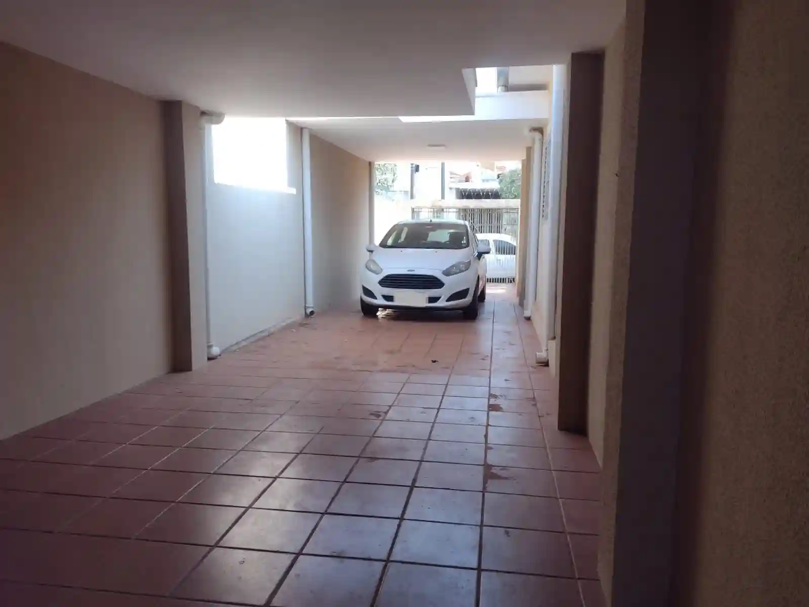 Casa Comercial com 3 quartos à venda, 150m² — foto 2 de 16