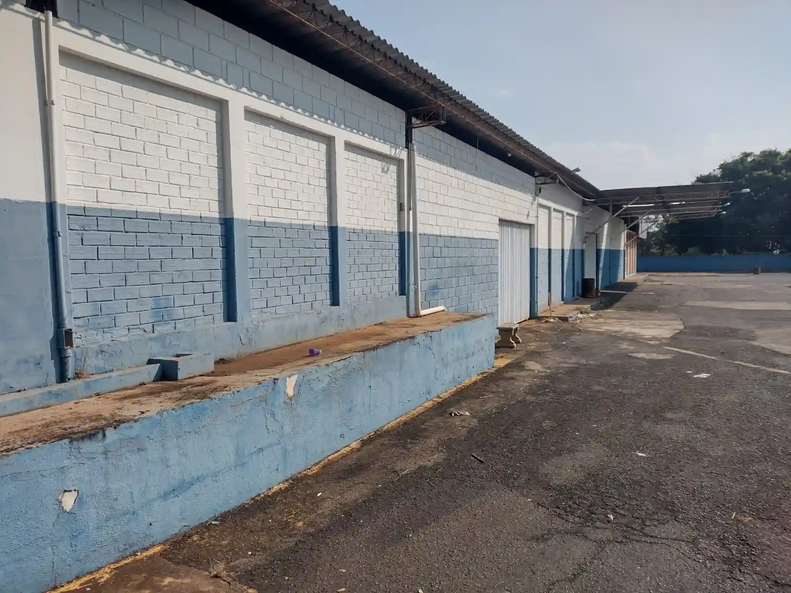 Galpão / Depósito / Armazém  à venda, 10000m² — foto 1 de 5