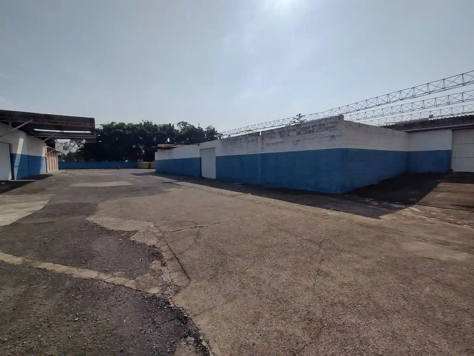 Galpão / Depósito / Armazém  à venda, 10000m² — foto 3 de 5