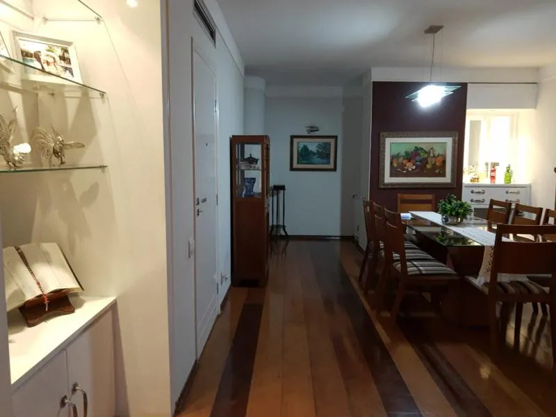Casa à venda — foto 3 de 3