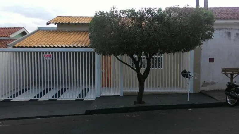 Casa à venda — foto 2 de 7