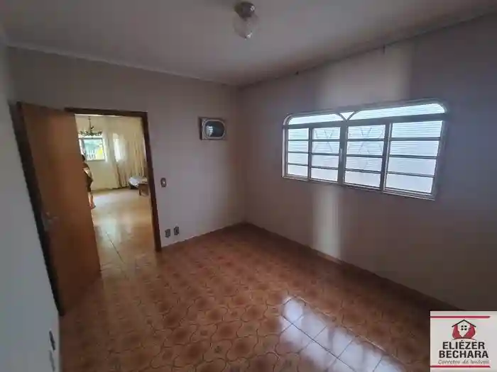 Casa com 3 quartos à venda, 270m² — foto 22 de 30