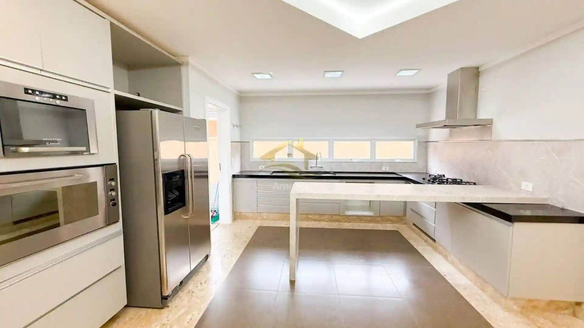 Casa de Condomínio com 4 quartos à venda, 550m² — foto 20 de 32