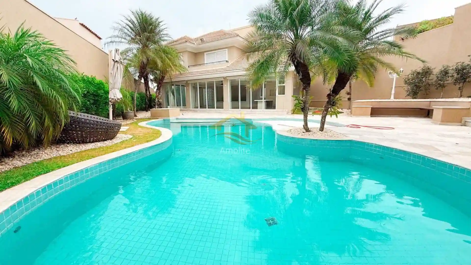 Casa de Condomínio com 4 quartos à venda, 550m² — foto 3 de 32