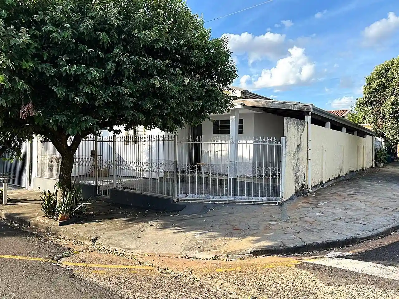 Casa com 2 quartos à venda, 80m² — foto 2 de 13