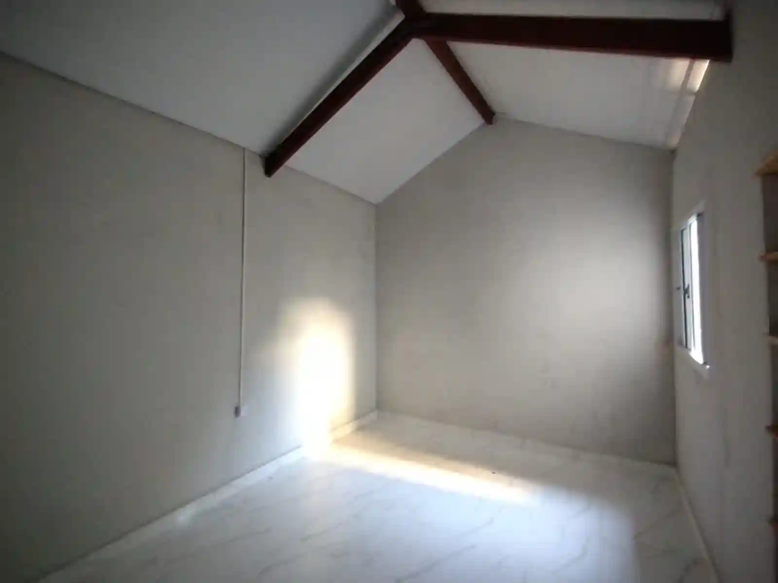 Casa com 2 quartos para aluguel, 60m² — foto 4 de 5