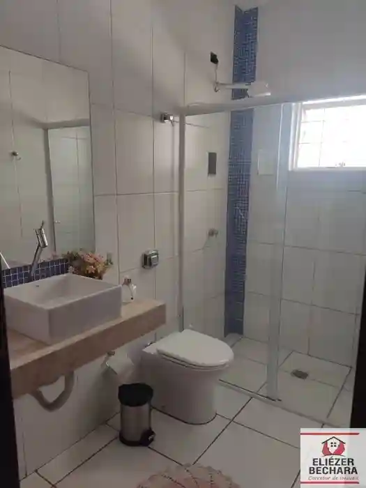 Casa com 3 quartos à venda, 200m² — foto 7 de 7
