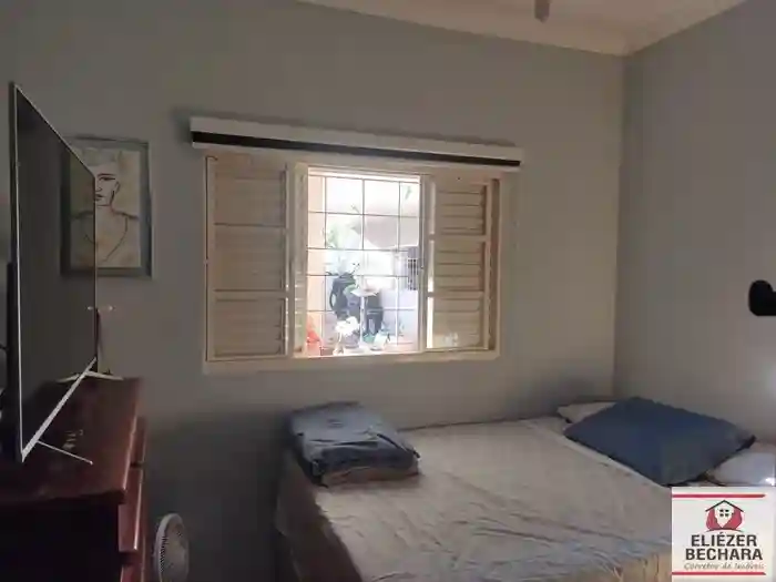 Casa com 3 quartos à venda, 200m² — foto 6 de 7