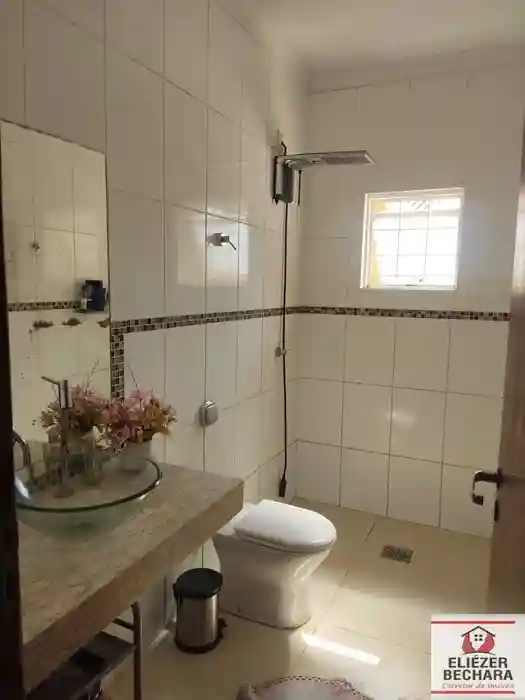 Casa com 3 quartos à venda, 200m² — foto 4 de 7
