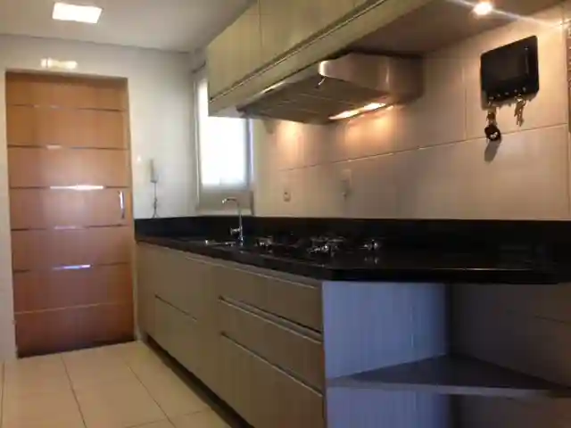 Apartamento com 3 quartos à venda, 104m² — foto 10 de 25