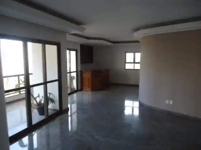 Apartamento com 3 quartos à venda, 300m² — foto 3 de 44