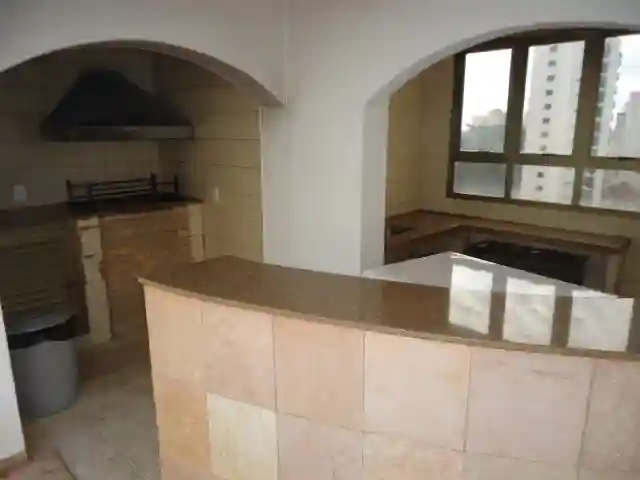 Apartamento com 3 quartos à venda, 300m² — foto 42 de 44
