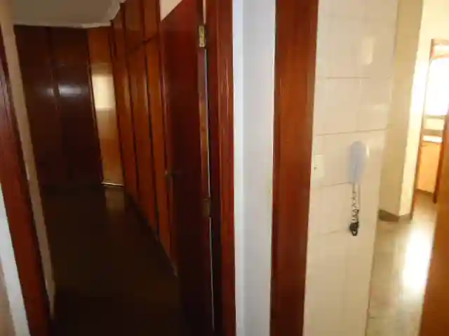 Apartamento com 3 quartos à venda, 300m² — foto 18 de 44