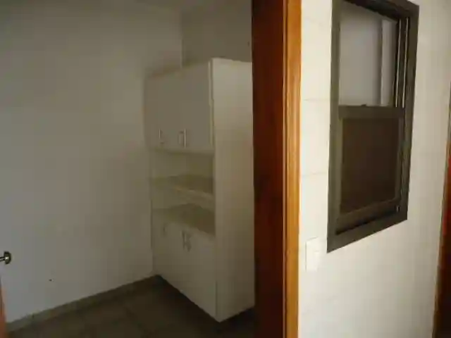 Apartamento com 3 quartos à venda, 300m² — foto 32 de 44