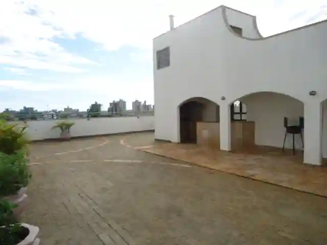 Apartamento com 3 quartos à venda, 300m² — foto 41 de 44
