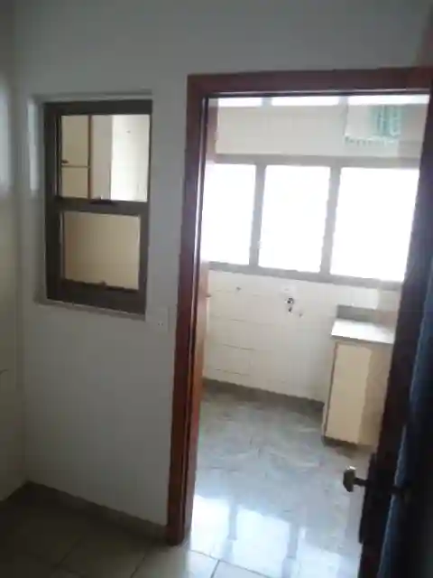 Apartamento com 3 quartos à venda, 300m² — foto 31 de 44