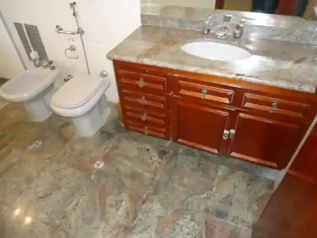 Apartamento com 3 quartos à venda, 300m² — foto 22 de 44