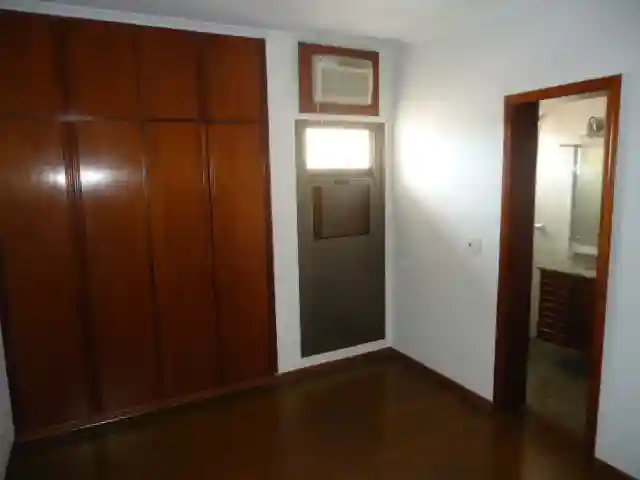 Apartamento com 3 quartos à venda, 300m² — foto 13 de 44