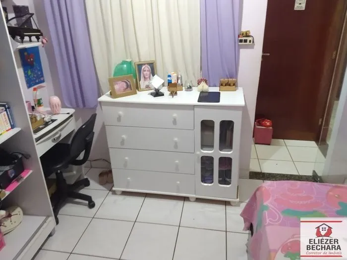 Casa à venda — foto 8 de 9