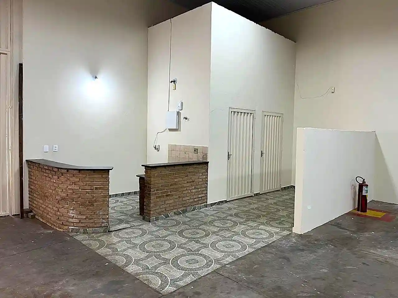 Loja / Salão / Ponto Comercial  para aluguel, 403m² — foto 6 de 7